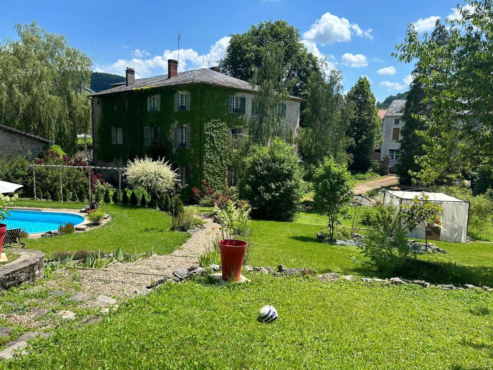 Le Clos Bourbon Ferrières-sur-Sichon Dış mekan fotoğraf
